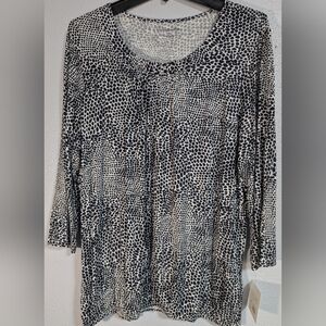 Croft & barrow Black and White Printed Scoop Neck Long Sleeve Top